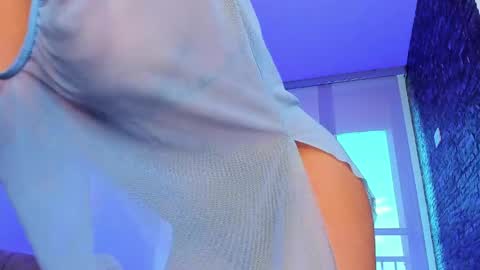 Snapshot of marianne__ chatting on June 1, 11:01 am M A R I A N E online show from June 1, 11:01 am