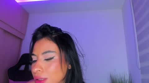 M A R I A N E online show from June 27, 6:29 am