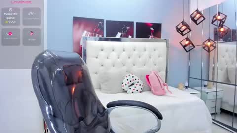 Snapshot of mariansexx chatting on March 24, 12:43 pm Marian Sexy online show from March 24, 12:43 pm