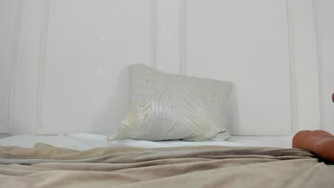Snapshot of mariapettit chatting on January 23, 12:09 pm Maria Pettit online show from January 23, 12:09 pm