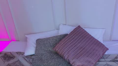 Maria Pettit online show from September 30, 12:21 pm