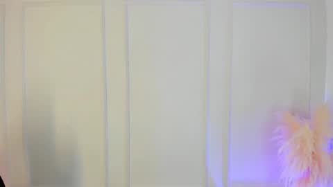 Maria Pettit online show from December 15, 9:35 am