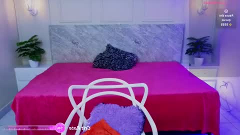 mariatayler1 online show from September 9, 7:13 pm