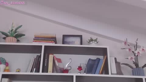 Snapshot of marie_antoinette62 chatting on February 14, 3:09 pm Maria online show from February 14, 3:09 pm