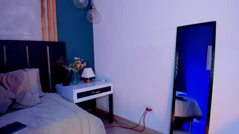 marie_bass online show from June 4, 1:39 pm