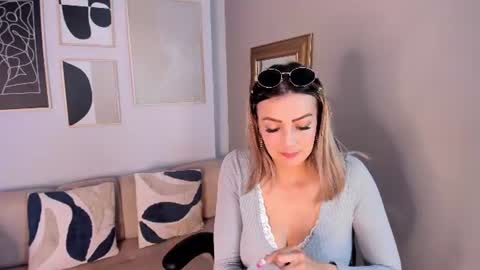 marie_bass online show from June 11, 2:04 pm