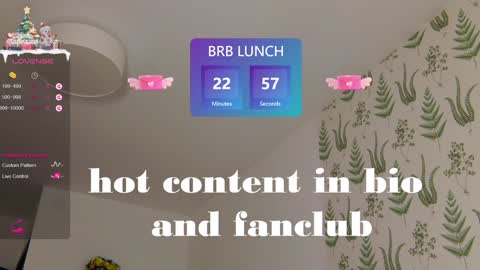 Marie LEAVE YOUR  WITH ME online show from December 25, 11:11 am