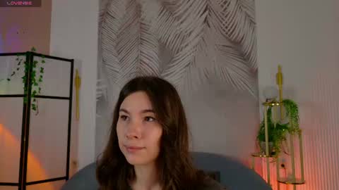 Marie LEAVE YOUR  WITH ME online show from June 14, 9:55 am