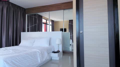 Snapshot of marie_jacob chatting on January 13, 8:05 am Marie online show from January 13, 8:05 am