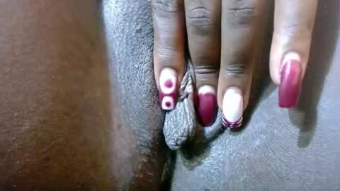 Snapshot of mariebae4 chatting on November 22, 11:59 pm mariebae4 online show from November 22, 11:59 pm