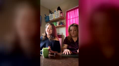 Snapshot of mariec742 chatting on June 4, 11:05 am Marie online show from June 4, 11:05 am