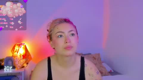 Mariee online show from June 13, 8:40 pm