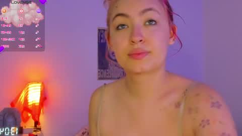 Mariee online show from June 21, 7:05 pm