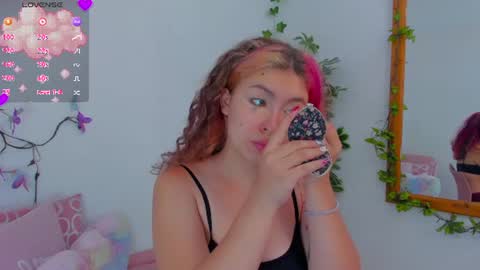 Mariee online show from July 14, 6:24 pm