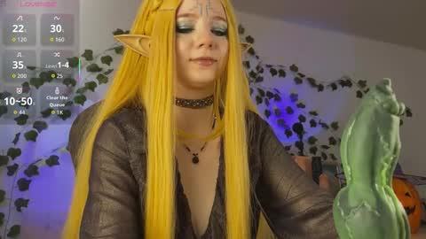 Mariel Gold online show from October 31, 5:52 am