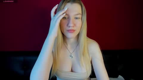 mariel_brown online show from September 19, 8:05 am