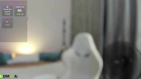 Mariel online show from June 17, 2:03 am