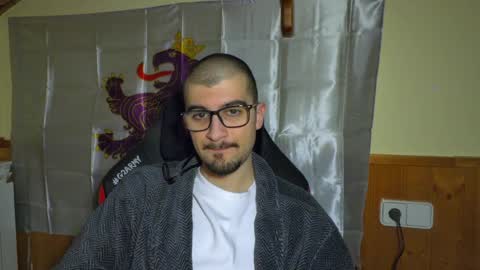 Snapshot of marielessfan chatting on April 4, 8:28 pm Marie online show from April 4, 8:28 pm