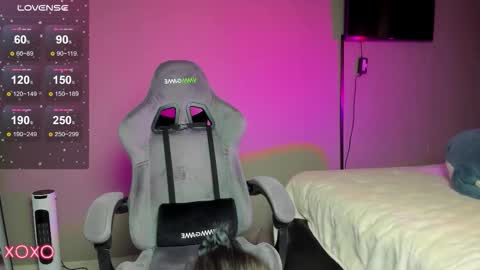 Maria  online show from November 8, 3:45 pm