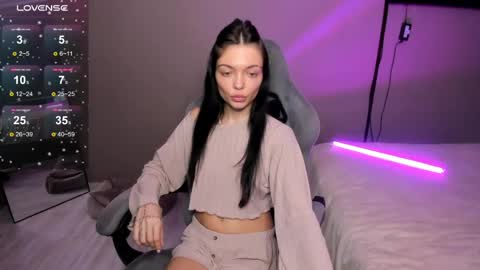 Maria  online show from April 1, 2:25 pm