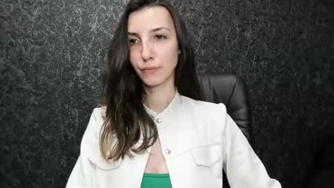 marielleanker online show from October 13, 4:51 pm