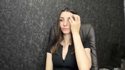 marielleanker online show from November 18, 2:39 am