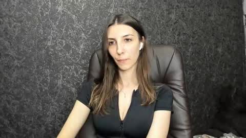 marielleanker online show from November 26, 4:30 pm