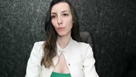 marielleanker online show from November 27, 12:40 pm