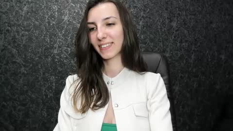 marielleanker online show from December 3, 7:34 pm