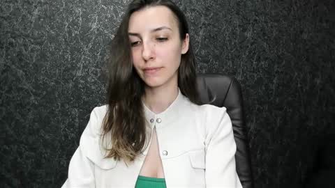 marielleanker online show from December 22, 2:47 pm