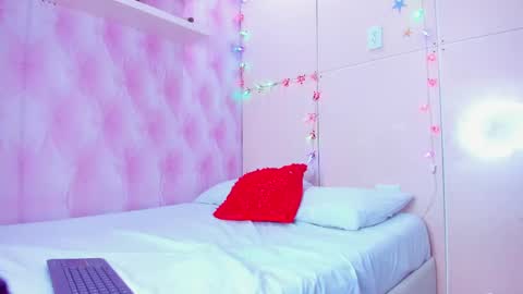 Marie online show from December 24, 6:50 pm