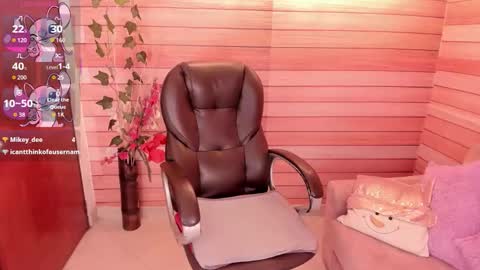 Marien online show from November 28, 2:25 am