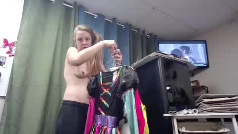 Marie Ann Waters online show from January 19, 5:26 am