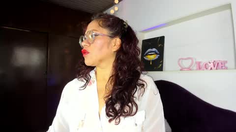 mariia_paulaa online show from May 4, 1:18 pm