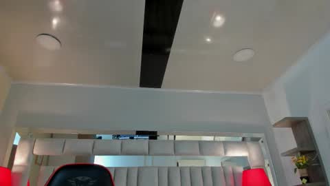 Snapshot of mariiahneedles chatting on October 19, 2:34 am mariiahneedles online show from October 19, 2:34 am