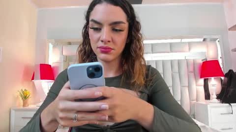 Snapshot of mariiahneedles chatting on October 28, 10:34 pm mariiahneedles online show from October 28, 10:34 pm