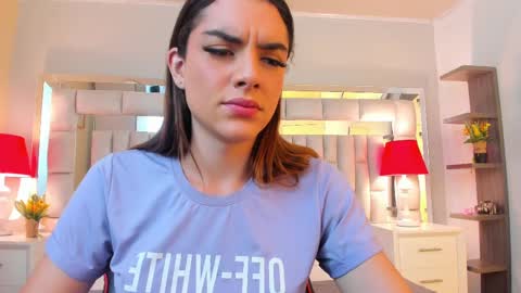 Snapshot of mariiahneedles chatting on November 17, 10:04 pm mariiahneedles online show from November 17, 10:04 pm