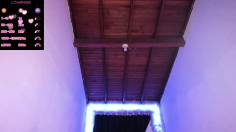 Mariana Hasper online show from January 7, 1:28 am