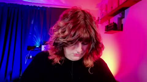 Snapshot of mariiana_velezz chatting on May 8, 10:53 am mariiana_velezz online show from May 8, 10:53 am