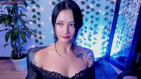 Snapshot of mariianadiaz1_ chatting on December 12, 6:31 pm Maryyy online show from December 12, 6:31 pm