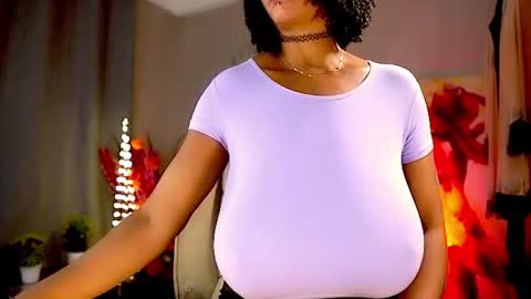 Snapshot of mariicha chatting on February 24, 7:17 am Nikita - Scroll down and read my bio please. New Pictures in Bio online show from February 24, 7:17 am