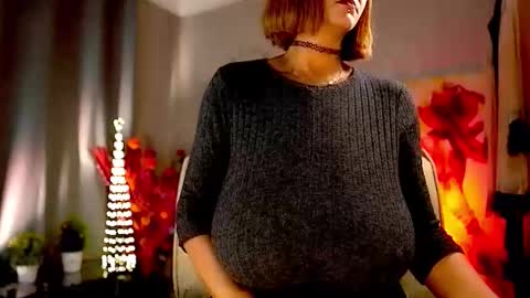 Snapshot of mariicha chatting on March 4, 7:03 am Nikita - Scroll down and read my bio please. New Pictures in Bio online show from March 4, 7:03 am