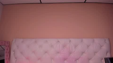 mariie_tayy online show from December 12, 10:52 pm