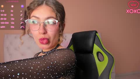 mariie_tayy online show from January 23, 7:40 pm