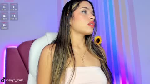 Snapshot of mariilyn_rouse_ chatting on December 1, 9:48 pm Marilyn online show from December 1, 9:48 pm