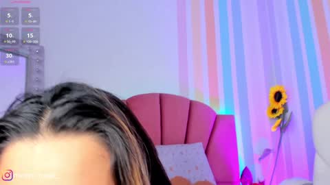 Snapshot of mariilyn_rouse_ chatting on December 15, 11:09 pm Marilyn online show from December 15, 11:09 pm