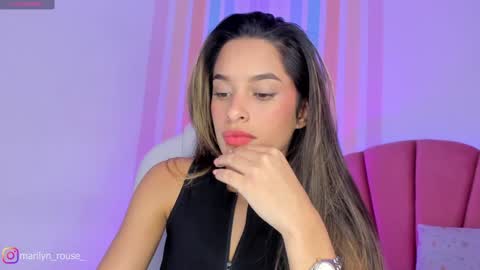 Snapshot of mariilyn_rouse_ chatting on December 22, 11:52 pm Marilyn online show from December 22, 11:52 pm