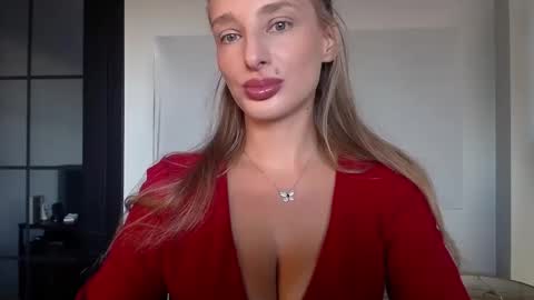 MarilynDevilish online show from September 25, 7:23 am