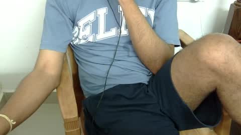Snapshot of marinavine chatting on May 17, 2:35 pm The SHY UncutBoy online show from May 17, 2:35 pm