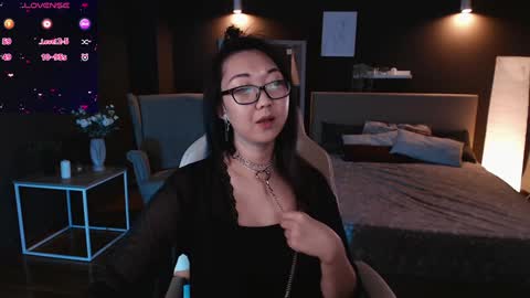 Marine  online show from December 7, 5:31 pm